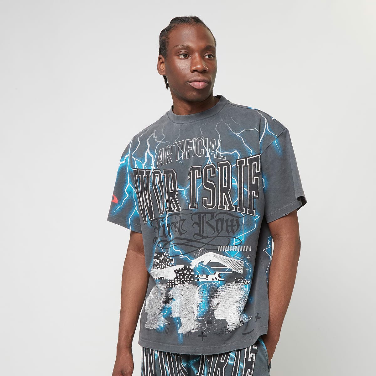 Premium Tee W/Rhinestone