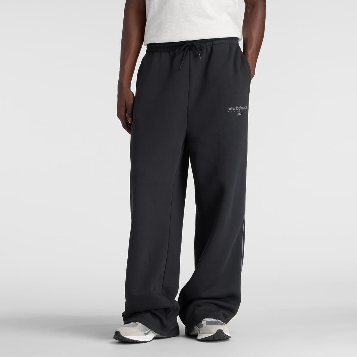Linear Graphic Fleece Pants