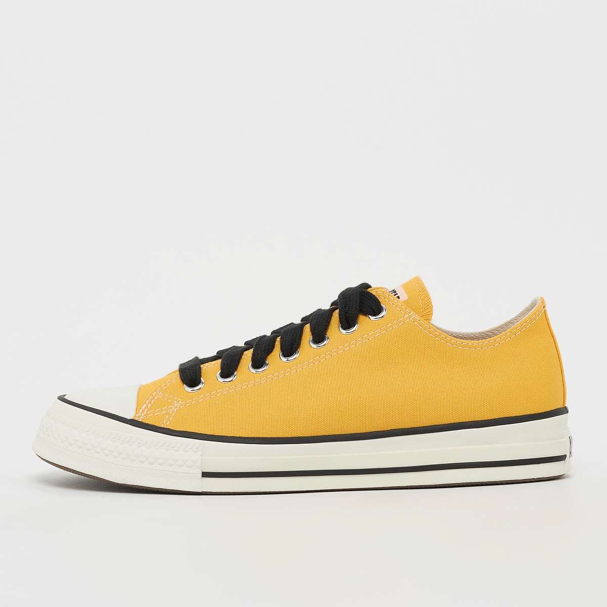 Chuck Taylor Throwback
