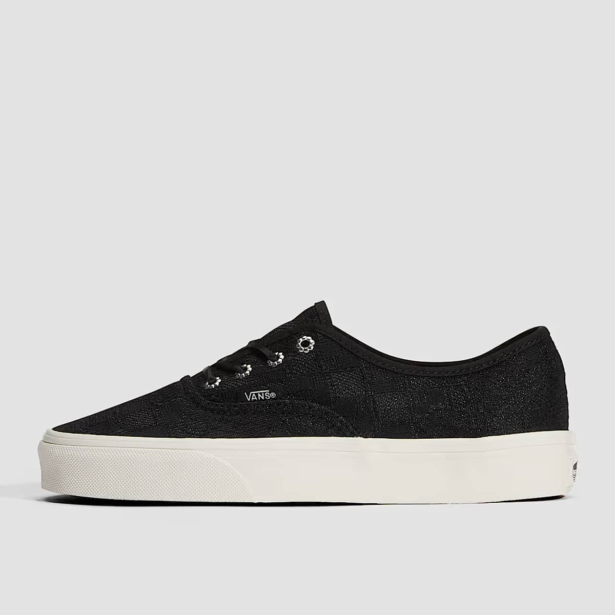 Authentic black/laced black