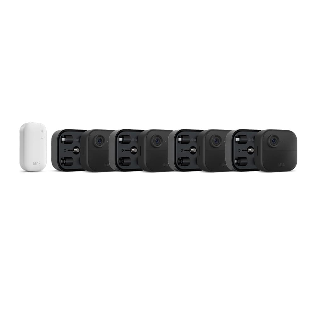 Blink Outdoor 4 + pack de extensión de batería: cámara de seguridad inteligente HD sin cables, 4 años de autonomía, detección de movimiento, compatible con Alexa (sistema de 4 cámaras) | IP65