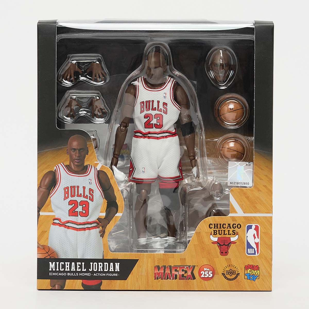 MAFEX Michael Jordan (Chicago Bulls Home)