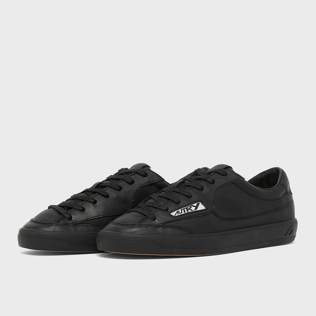 Windspin Low Goat Leather black